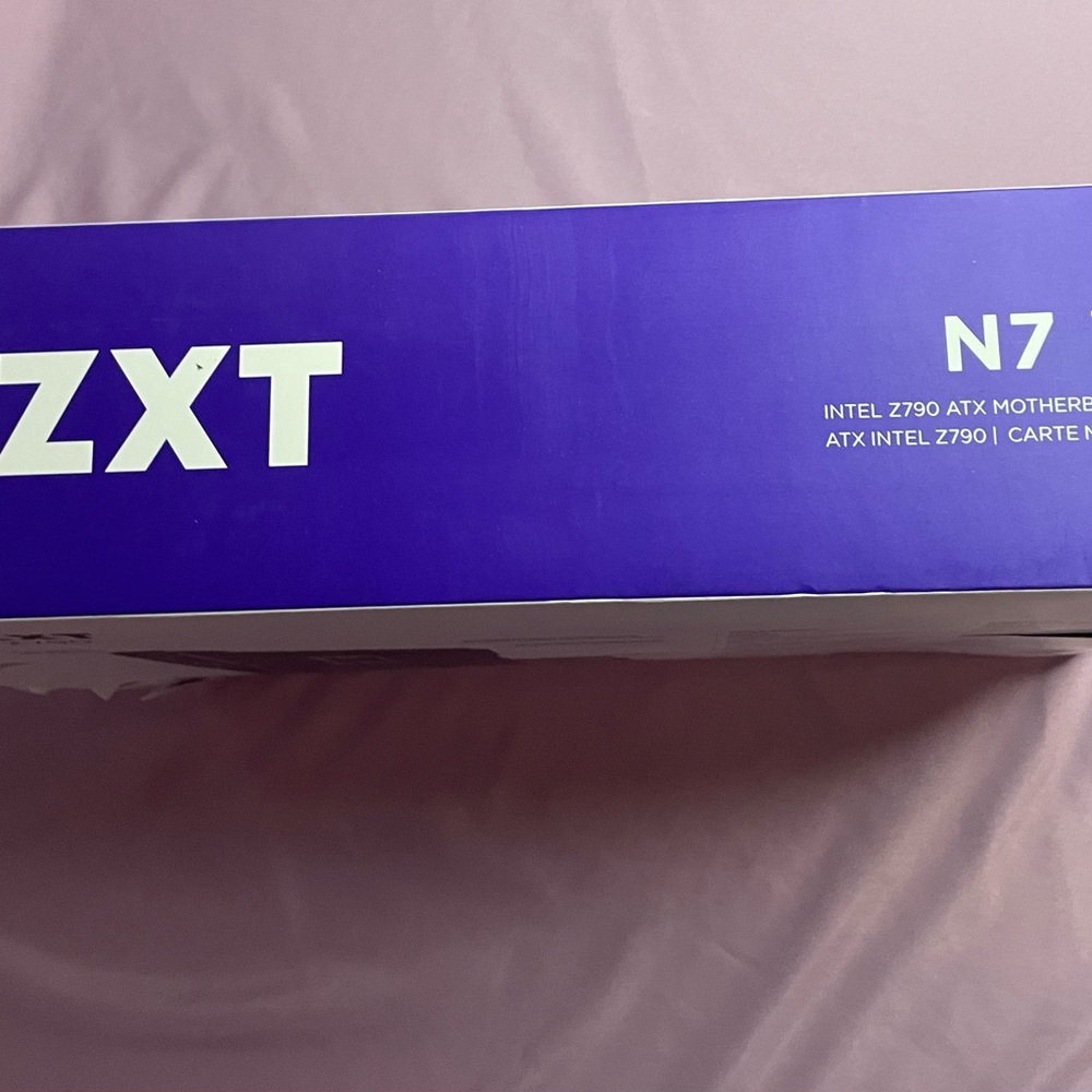 .NZXT N7 Z790 - Motherboard - ATX (N7-Z79XT-B1) New Read Description - Picture 7 of 8